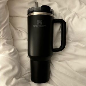 STANLEY 40 Oz The Quencher H2.0 FlowState Travel Tumbler - Black